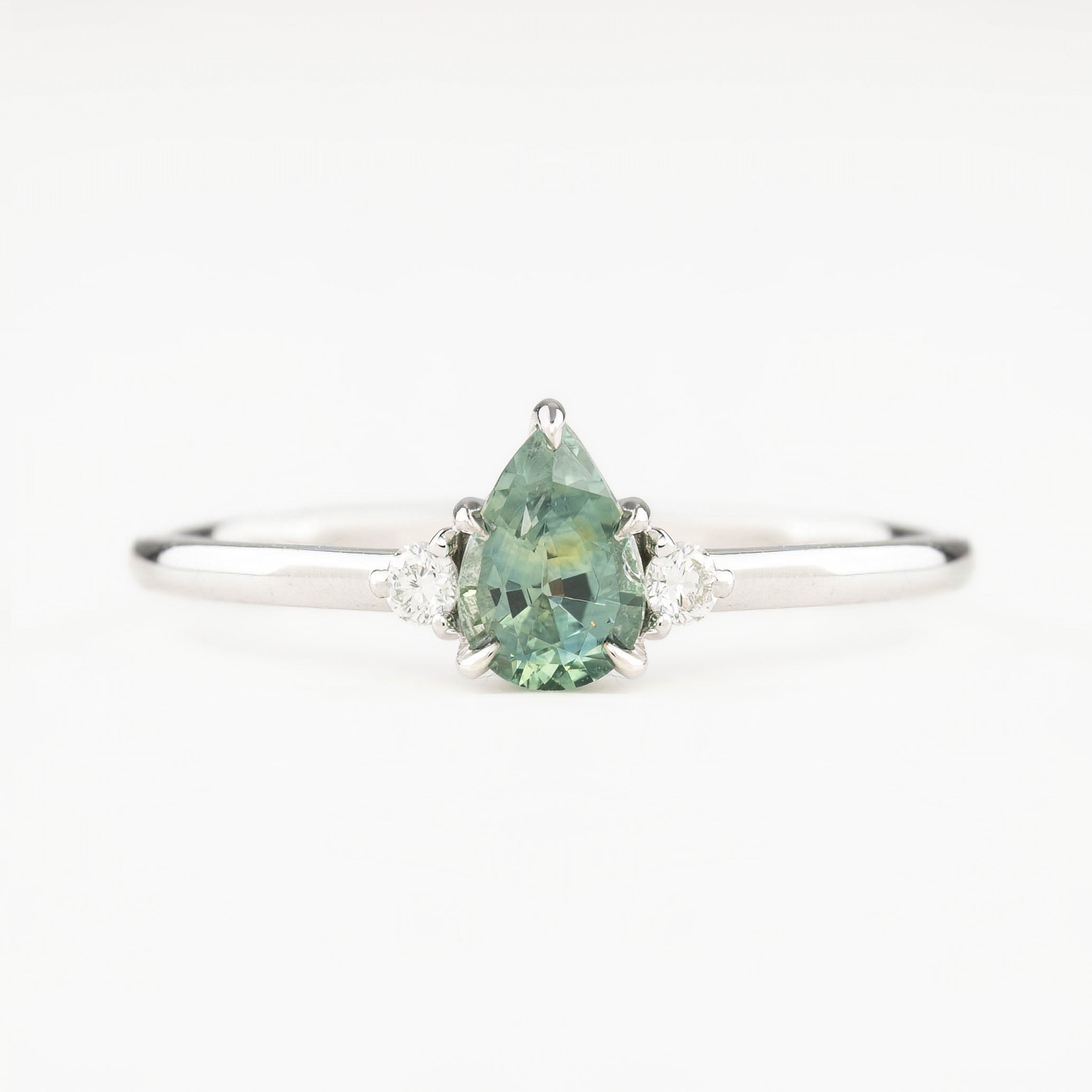エミリリング　0.55ct Light Green Montana Sapphire 14K White Gold