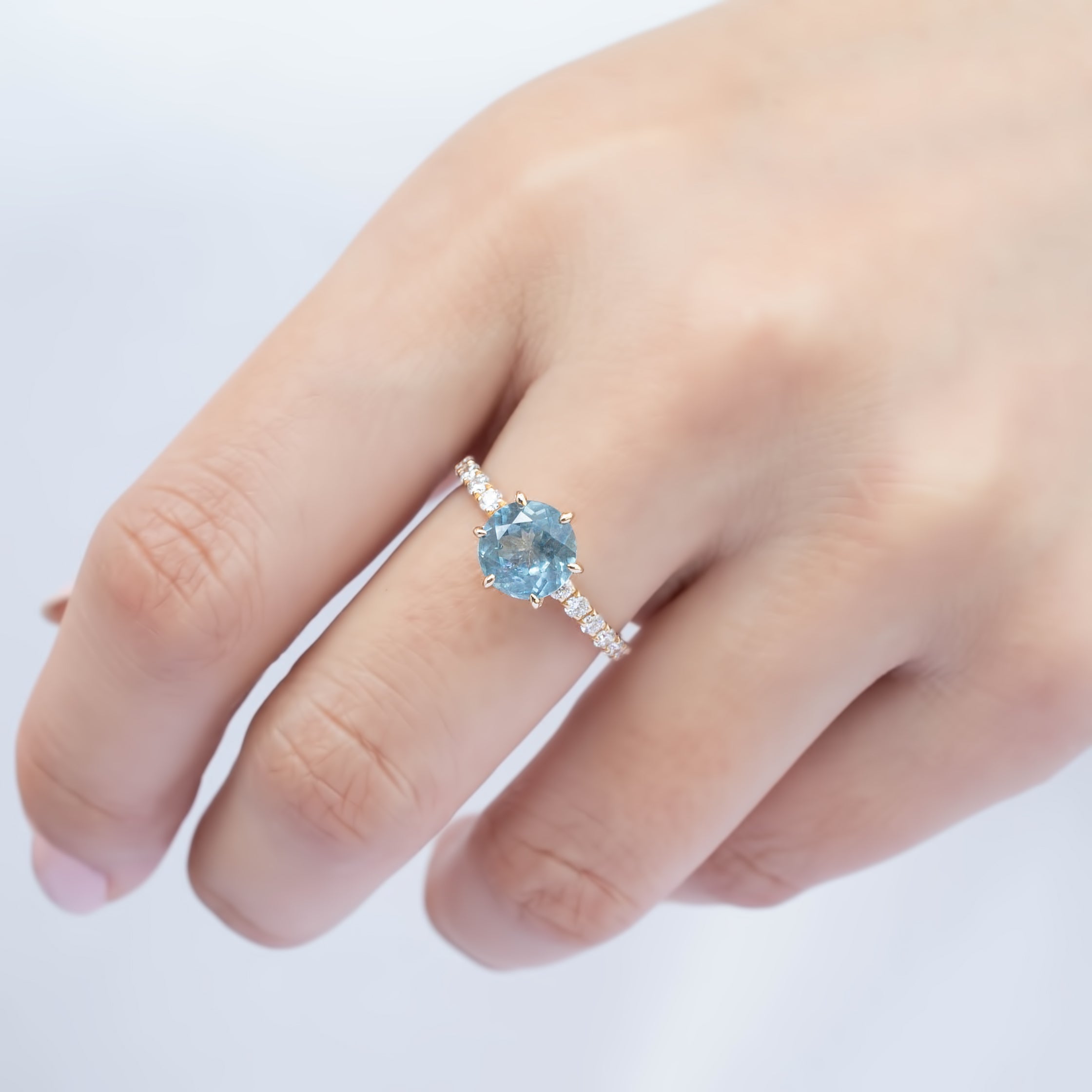 【一点物】マリアリュックスリング ・2.06ct・加熱モンタナ産ライトブルーサファイア・K14YG