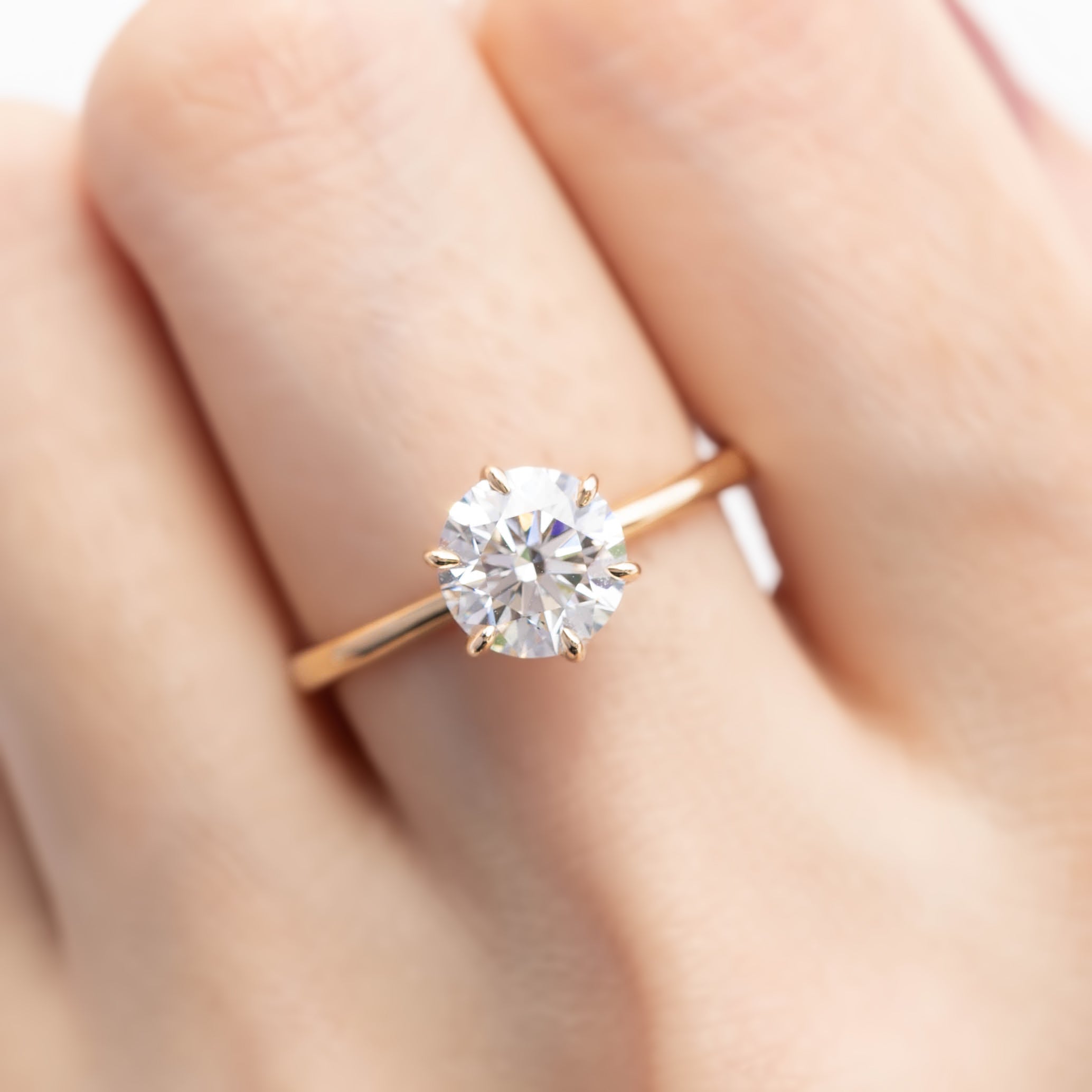 Floryn Ring, Round Brilliant Cut Diamond