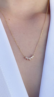 Gloria Curved Diamond Necklace 5 Stones