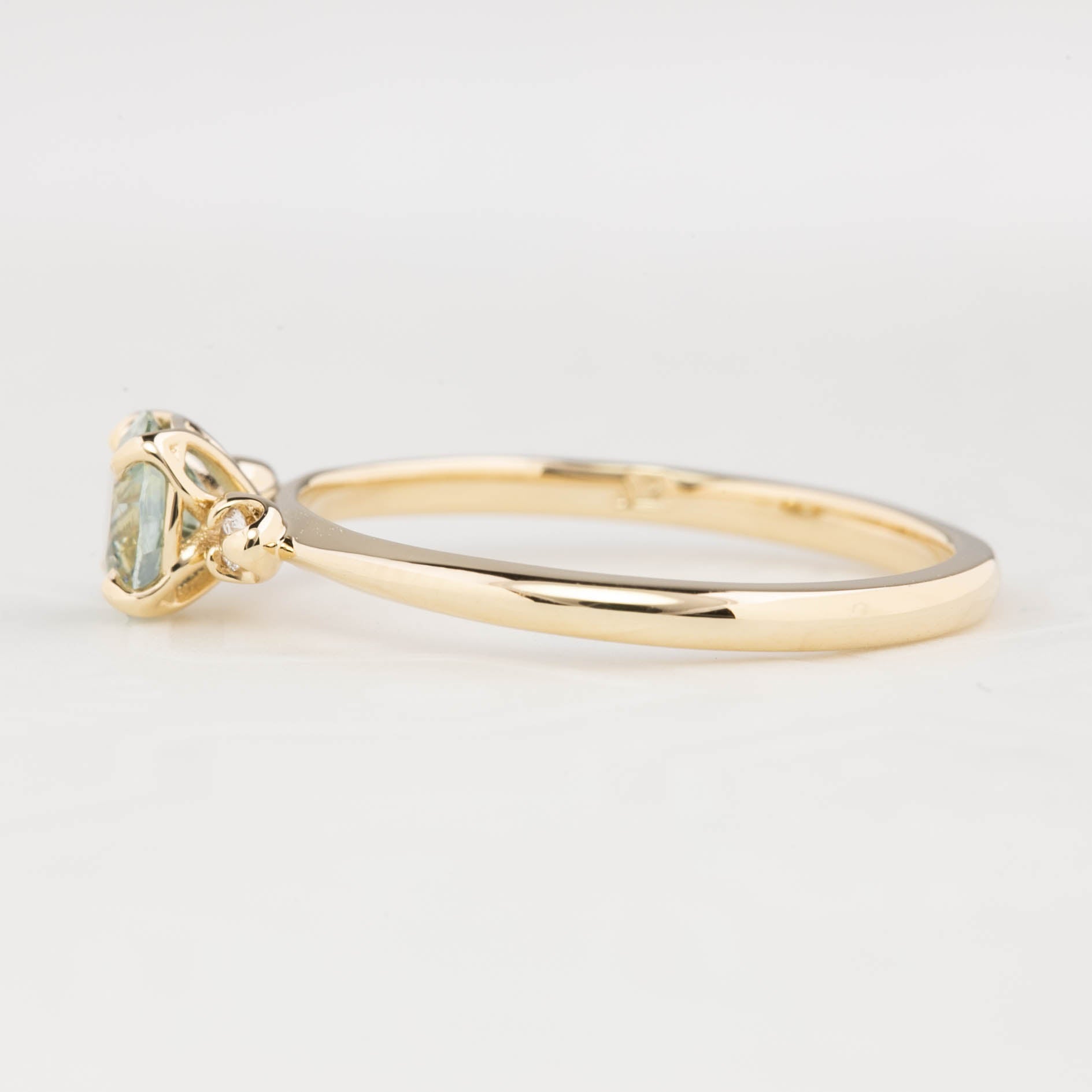 【一点物】ソフィアリング ・0.83ct・モンタナ産アクアブルーグリーンサファイア・K14YG