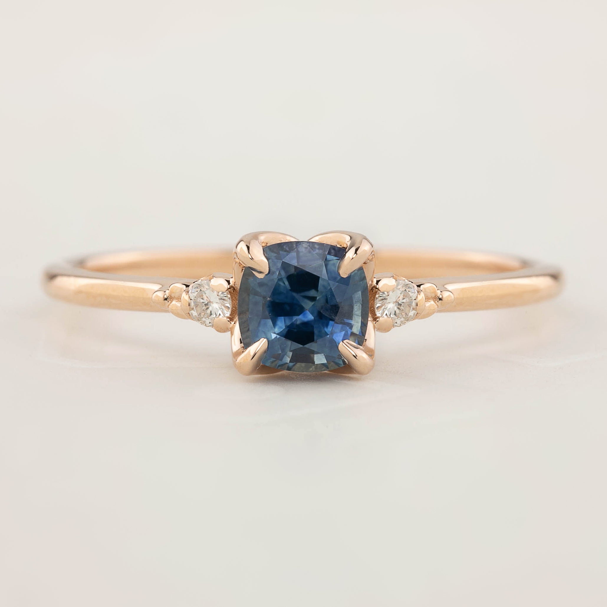 【一点物】エステルリング ・0.76ct・モンタナ産ブルーサファイア・K14RG