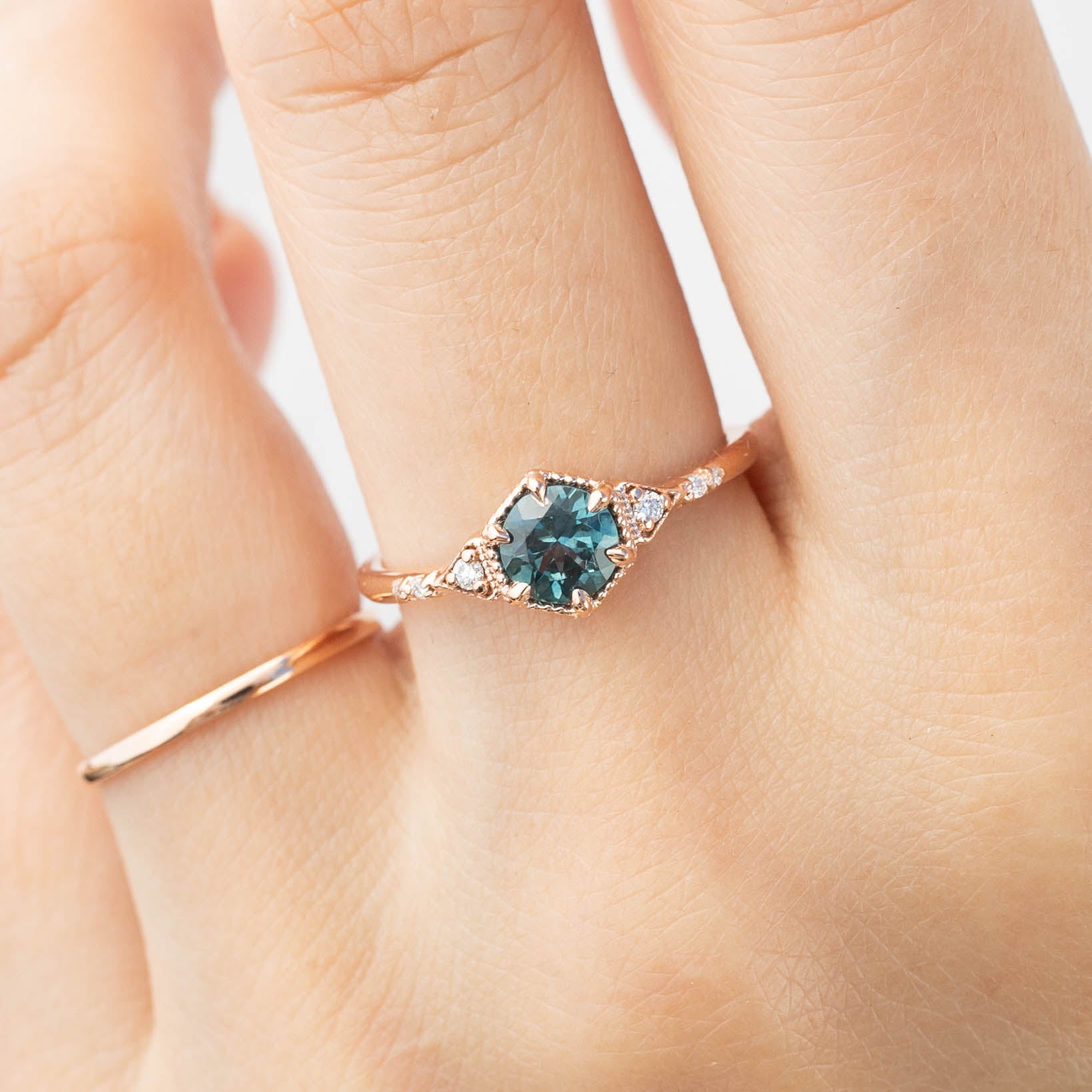 【一点物】アガサリング ・0.70ct・加熱モンタナ産ブルーグリーンサファイア・K14RG