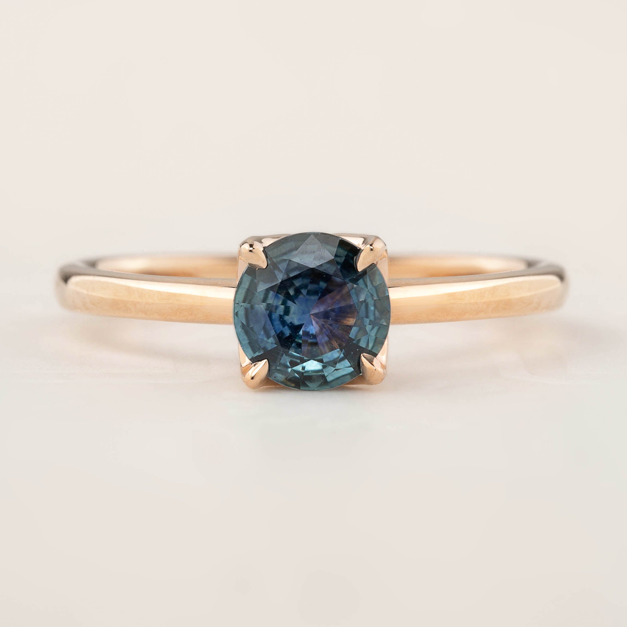 サラリング　ブルーモンタナサファイア　0.77ct　14Kローズゴールド　
