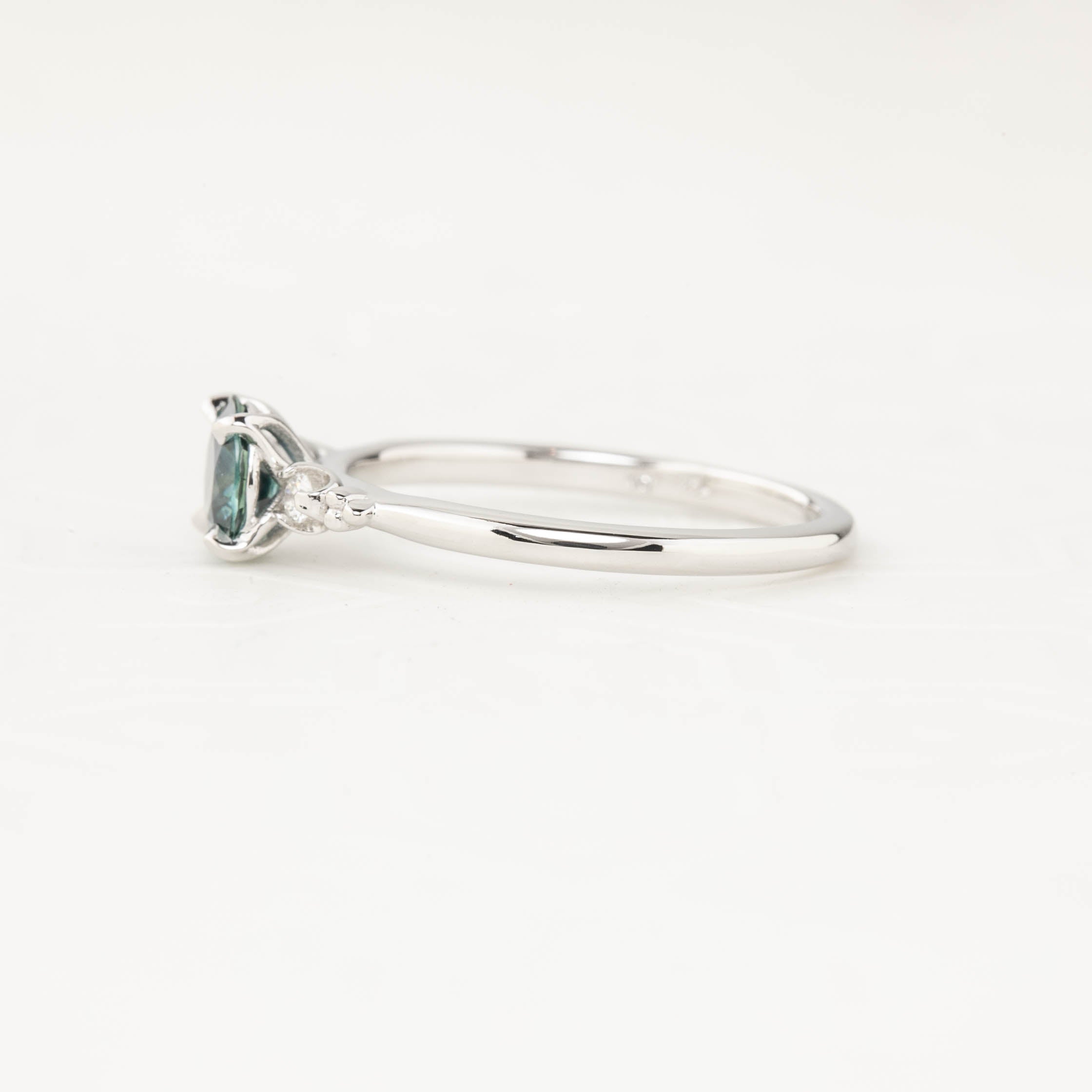 【即日配送】エステルリング ・0.77ct・加熱モンタナ産ブルーグリーンサファイア・K14WG