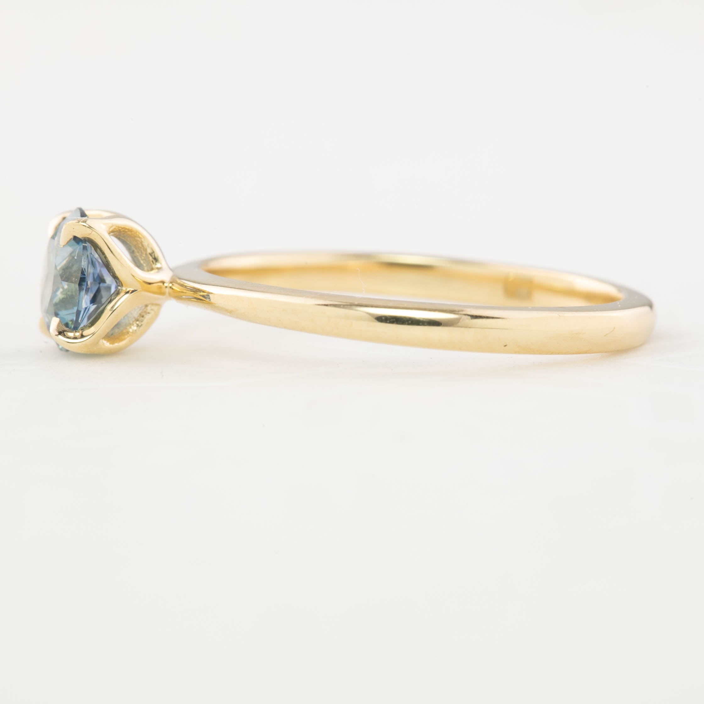 Sara Ring - 0.97ct Ocean Blue Montana Sapphire (One of a kind)