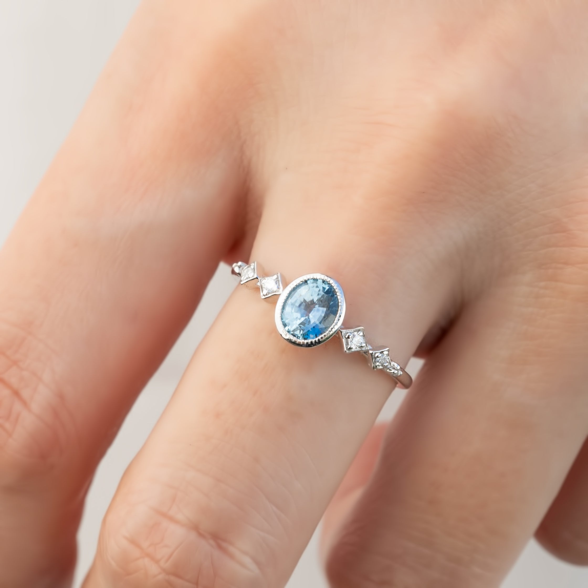 【一点物】セレステリング ・0.80ct・モンタナ産グリーンサファイア・K14WG