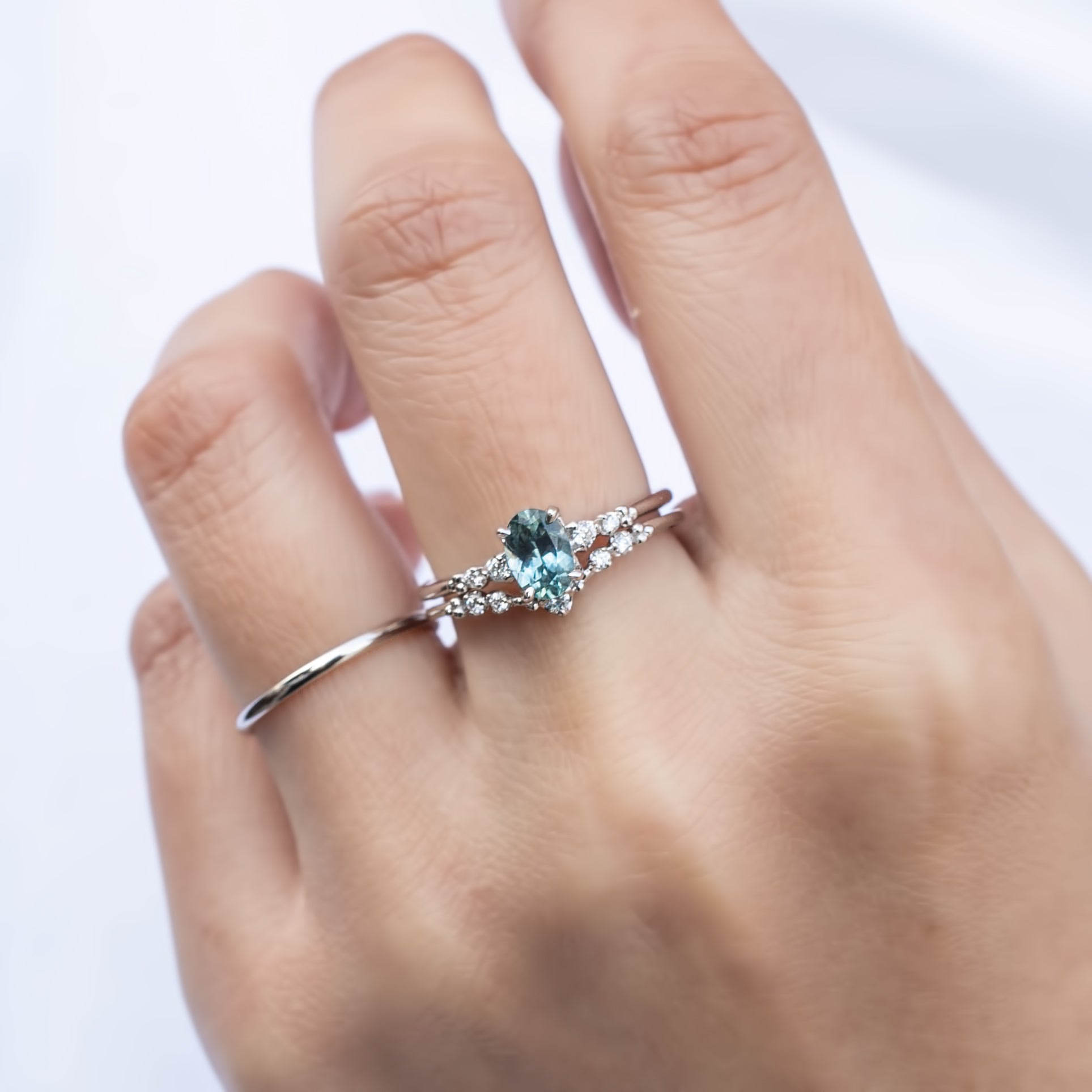 Estel Fleur Ring, 0.90ct Montana Sapphire