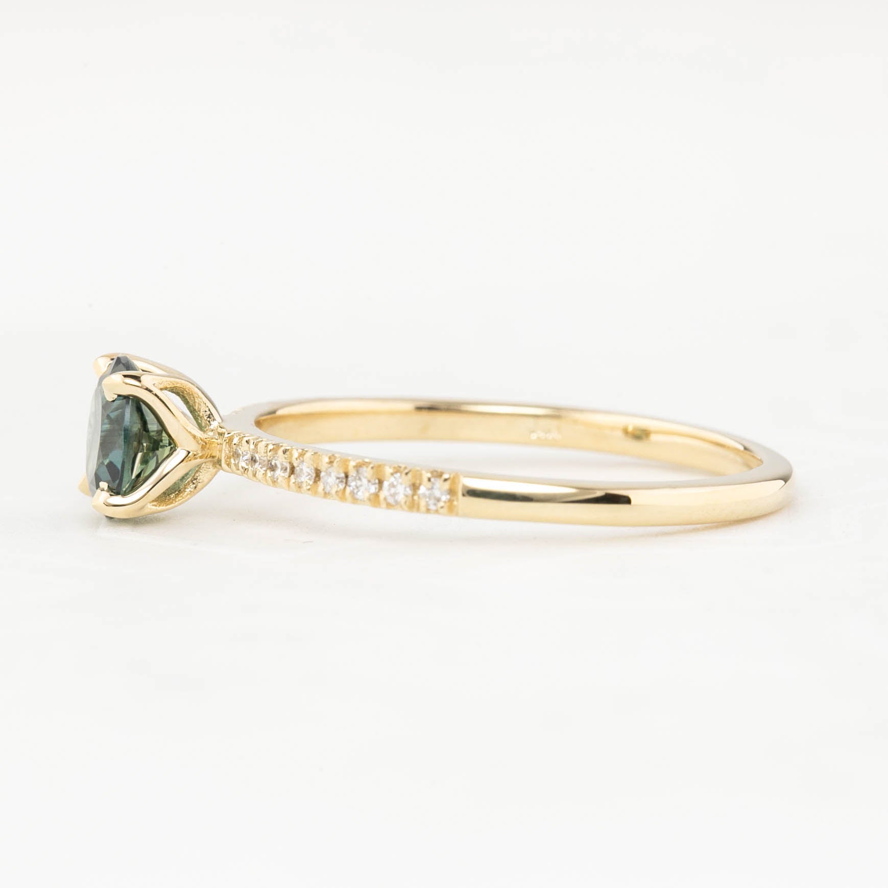 【一点物】マリアリング ・0.80ct・加熱クイーンズランド産グリーンサファイア・K14YG