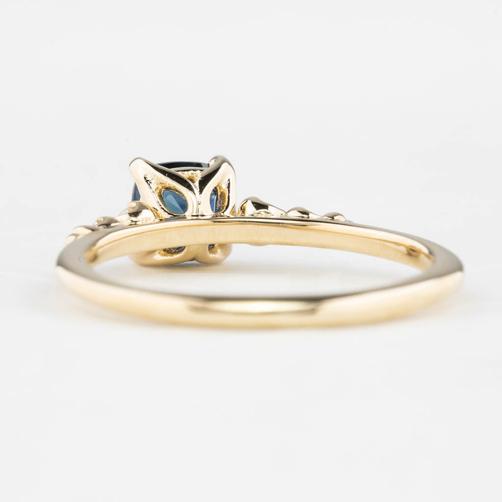 【一点物】エステルラックスリング ・0.83ct・加熱モンタナ産ブルーサファイア・K14YG