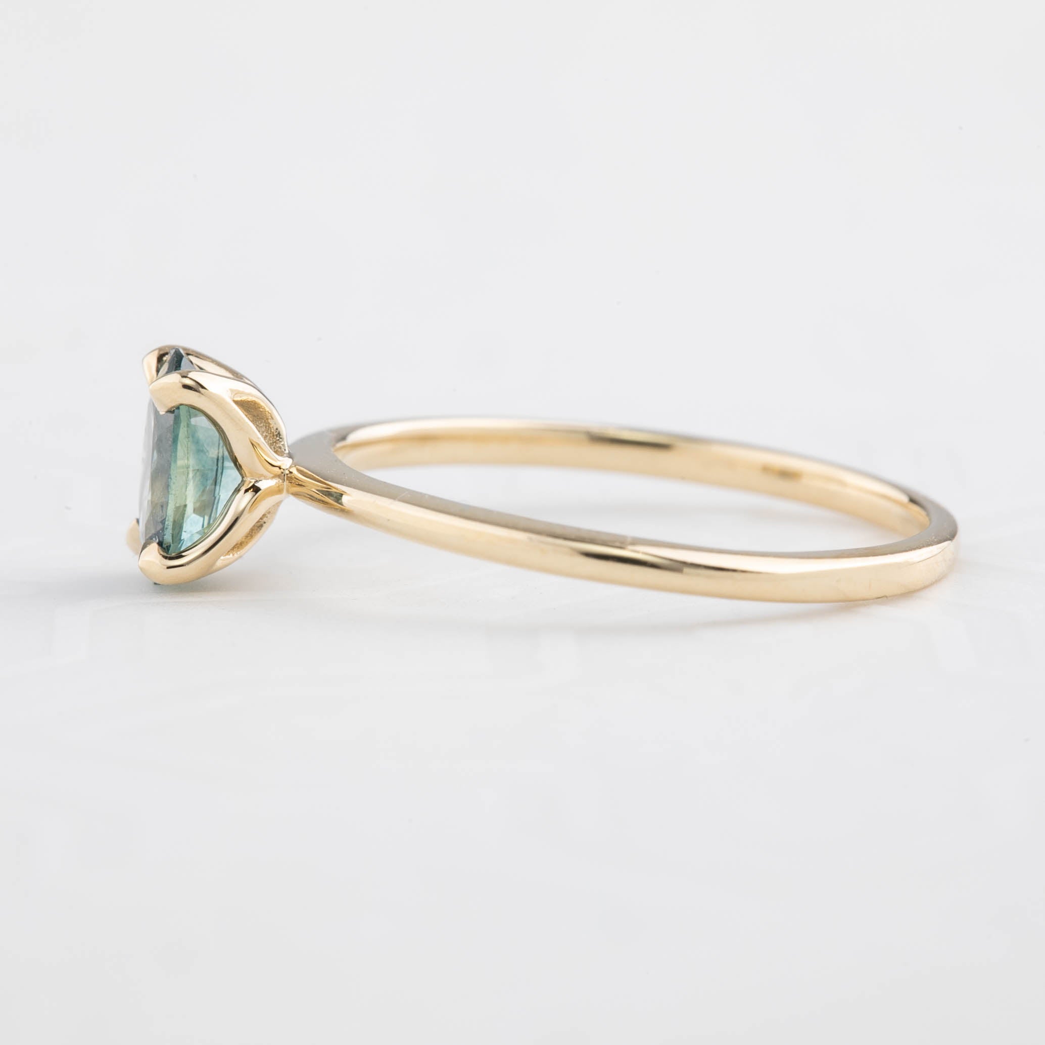 【即日配送】サラリング ・0.82ct・加熱モンタナ産ブルーグリーンサファイア・K14YG