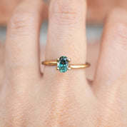 0.87ct オーバルカット ディープグリーンブルーサファイア モンタナ産 