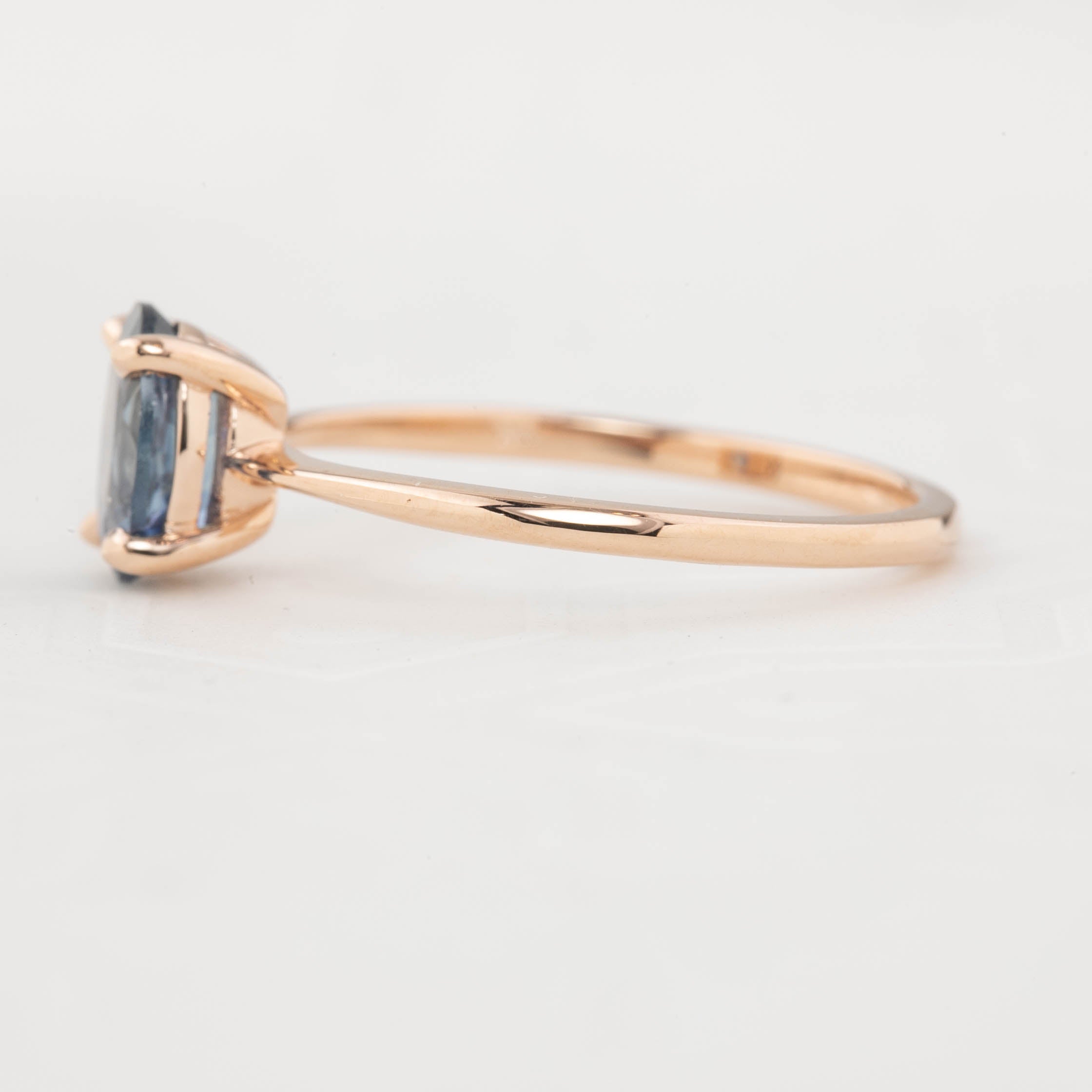 【一点物】ニナリング ・1.30ct・加熱モンタナ産ブルーサファイア・K14RG