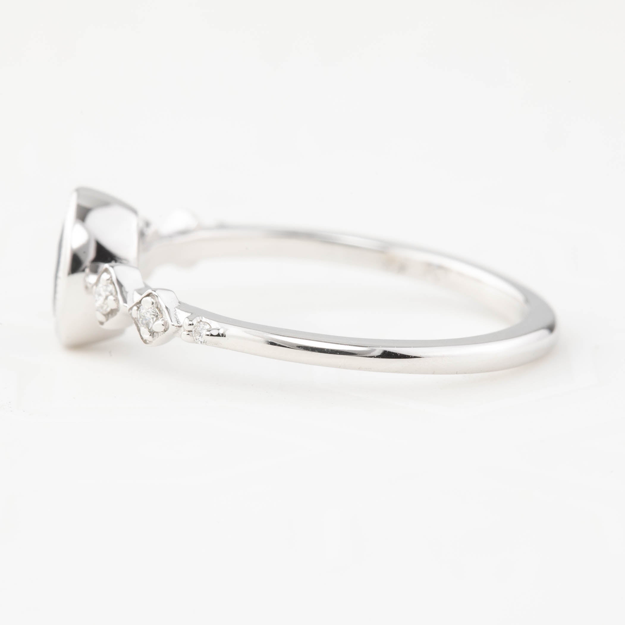 【一点物】セレステリング ・0.80ct・モンタナ産グリーンサファイア・K14WG
