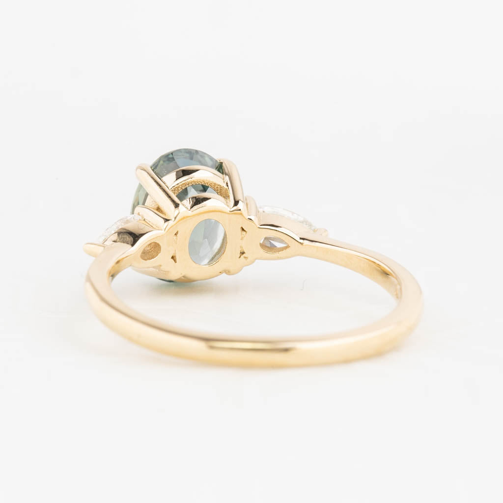 Olivia Grand Ring, GIA Certified 2.52ct Color Changing Light Blue Green/Purple Montana Sapphire