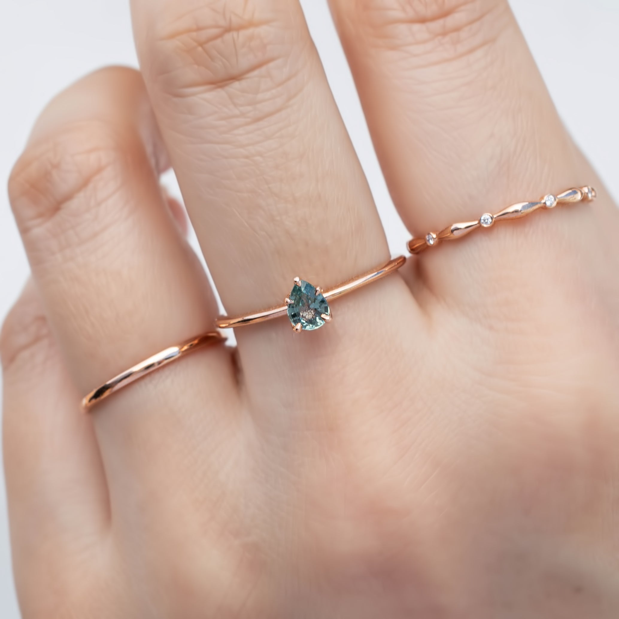 【即日配送】サラリング ・0.35ct・非加熱ブルーグリーンサファイア・K14YG
