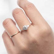 エステルフルールリング　オールドマインクッションカットダイヤモンド　1.30ct　GIA鑑定書付き