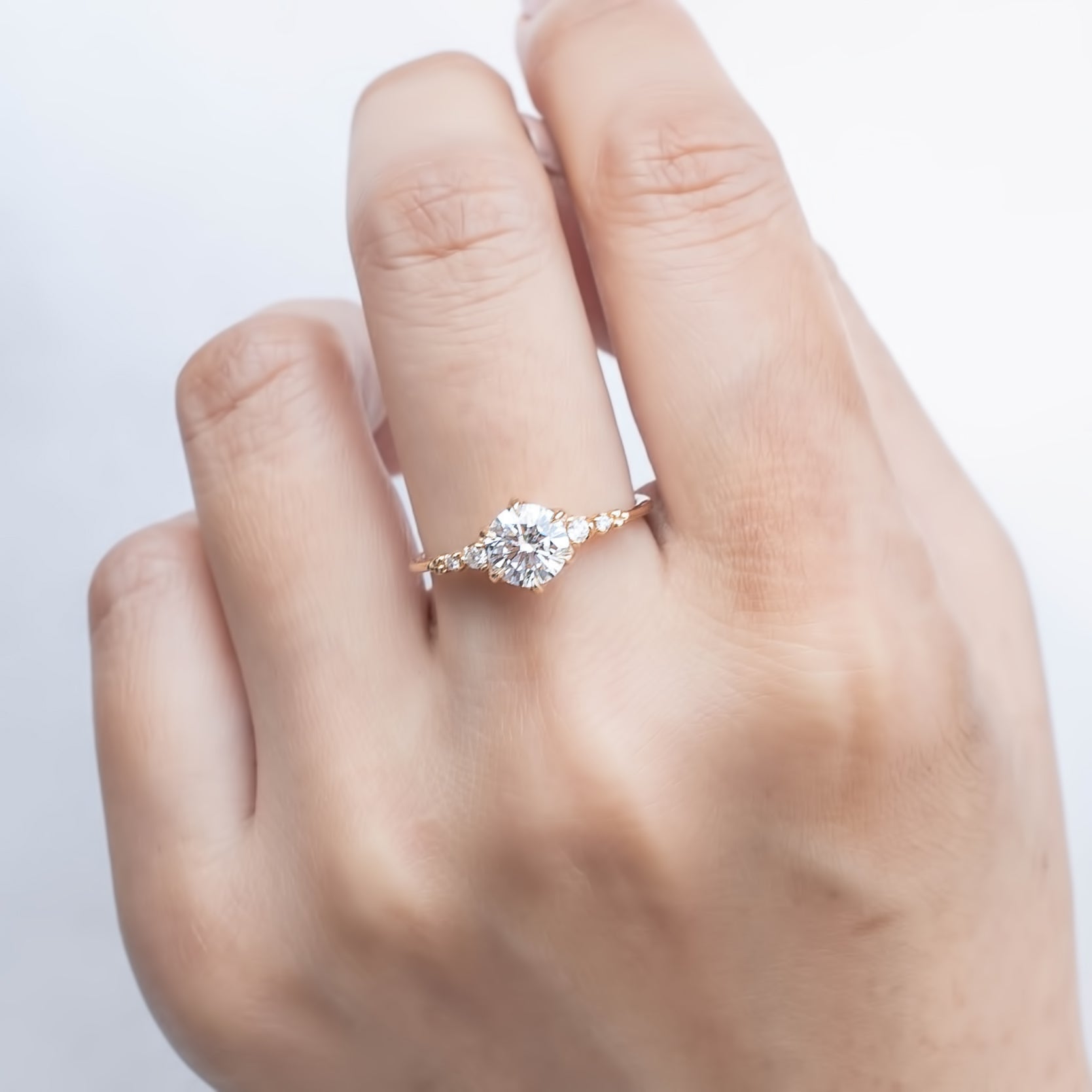 エステルフルールリング　ブリリアントカットダイヤモンド　1.0ct　GIA鑑定書付き