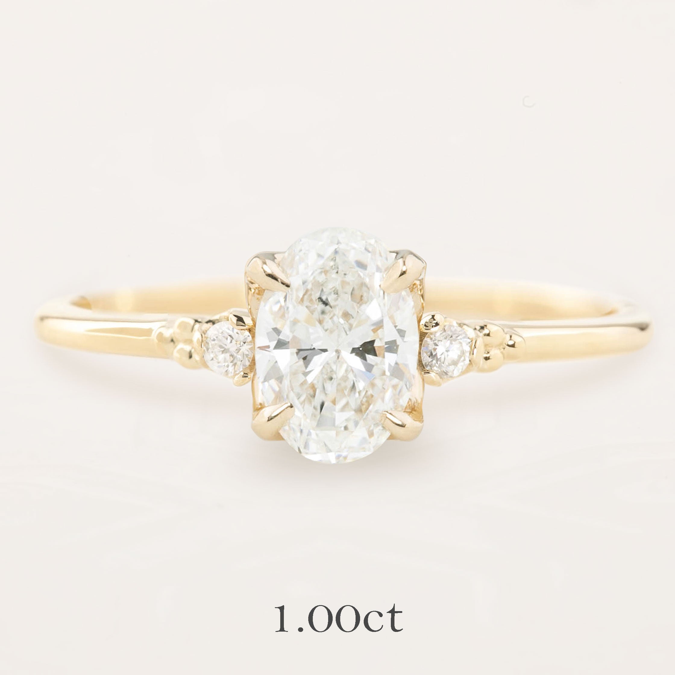 Estel Ring, Oval Brilliant Cut Diamond