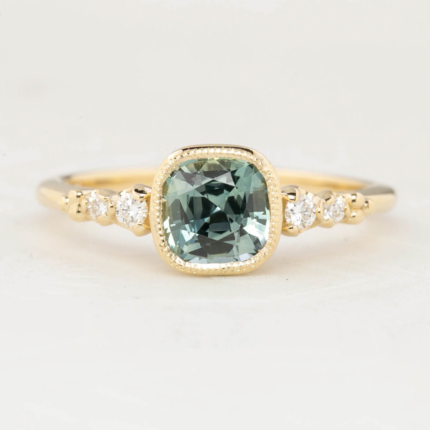 Estel Fleur Four Prongs Bezel Setting (Cushion cut)