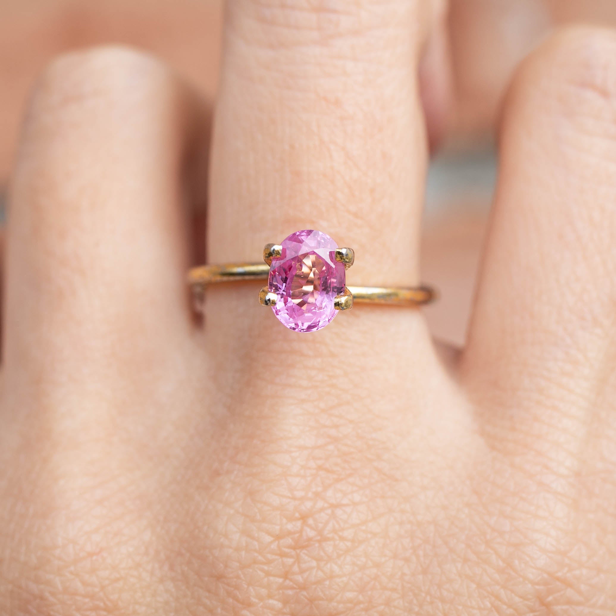 1.60ct オーバルピンクサファイア セイロン産 