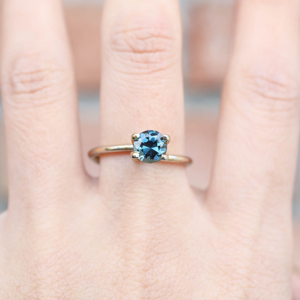 1.1ct Round Cut Blue Green Queensland Sapphire SR126
